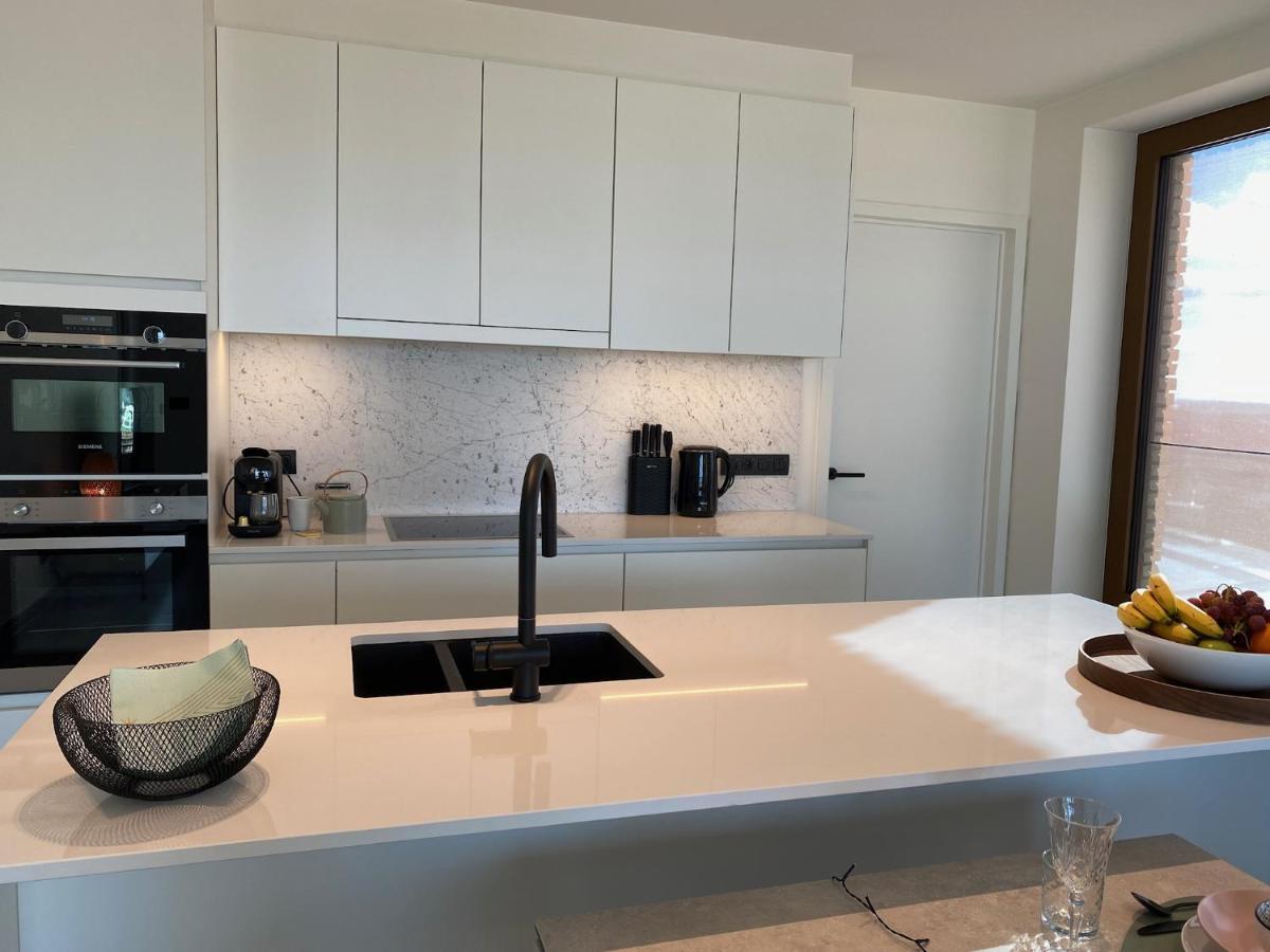 Coolsea3 - Modern Appartment Остенде Экстерьер фото